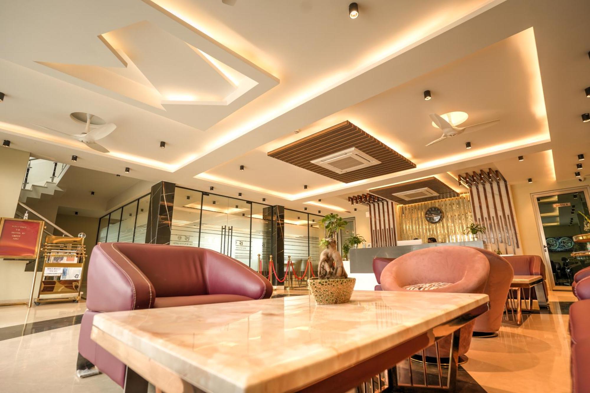 Rj Hotel - Managed By Atithi House Greater Noida Exterior photo